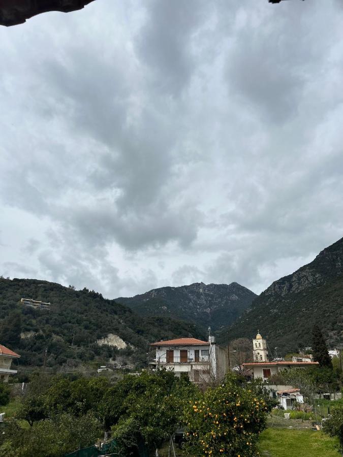 Отель Αγκυροβόλιο Илия Экстерьер фото